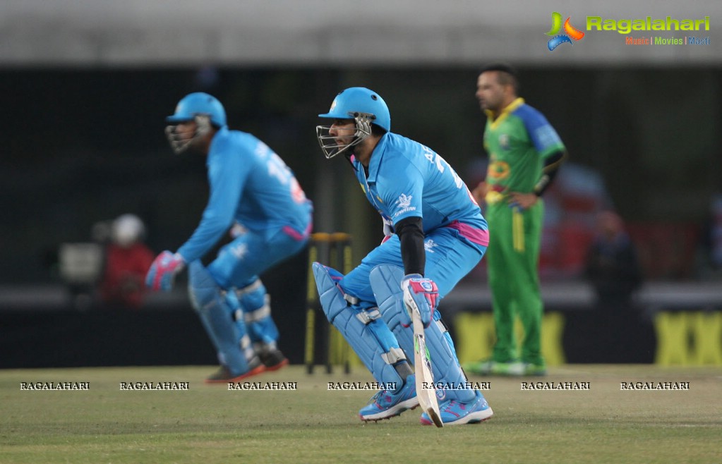 CCL 5 - Mumbai Heroes Vs Kerala Strikers