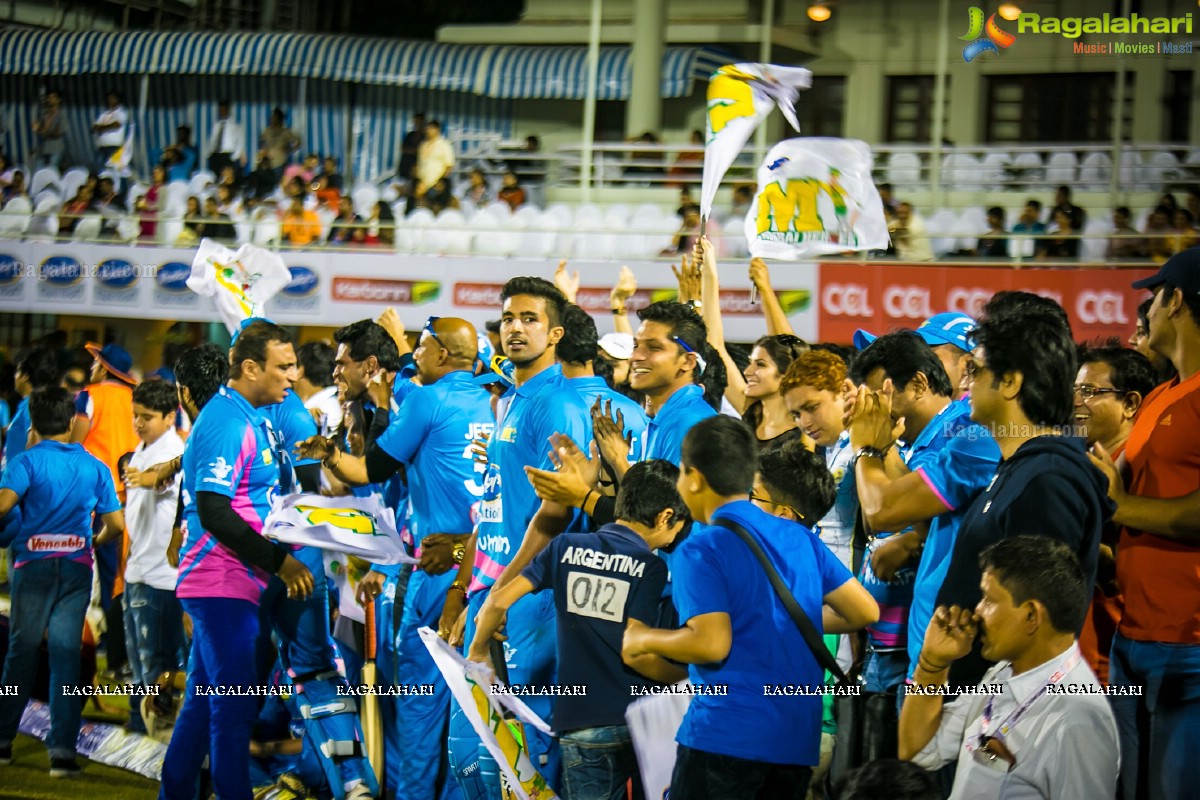 CCL 5 - Mumbai Heroes Vs Veer Marathi