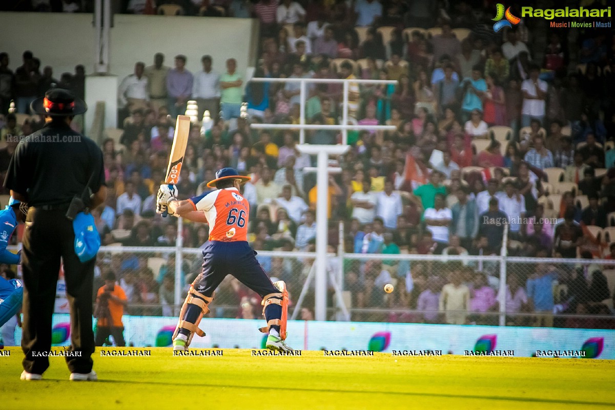 CCL 5 - Mumbai Heroes Vs Veer Marathi