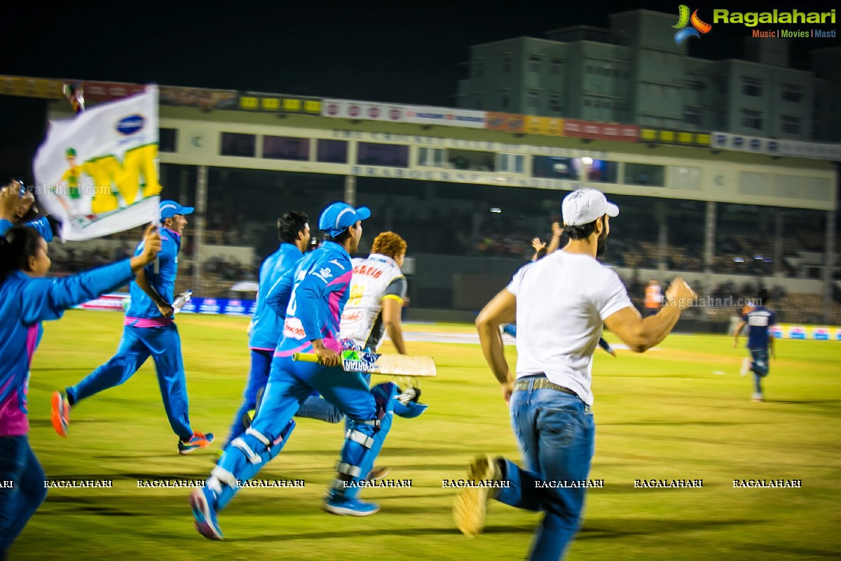 CCL 5 - Mumbai Heroes Vs Veer Marathi