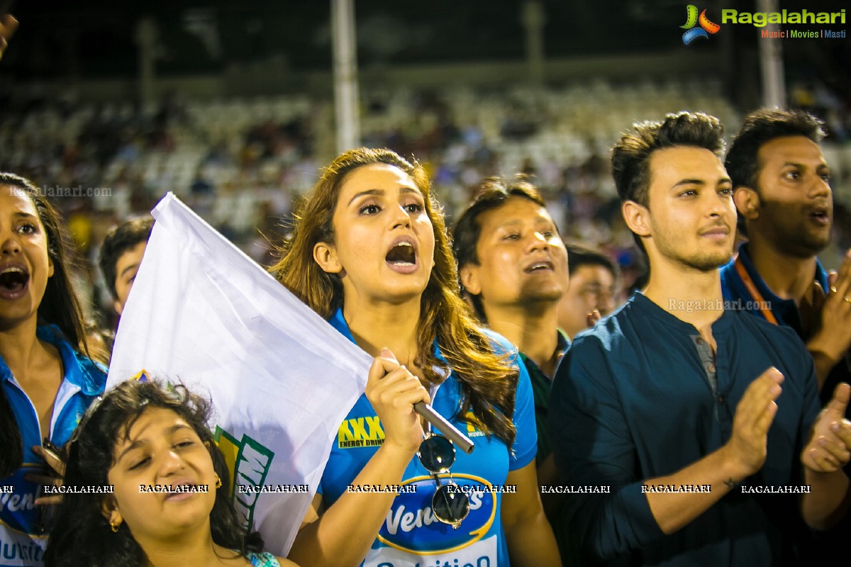 CCL 5 - Mumbai Heroes Vs Veer Marathi