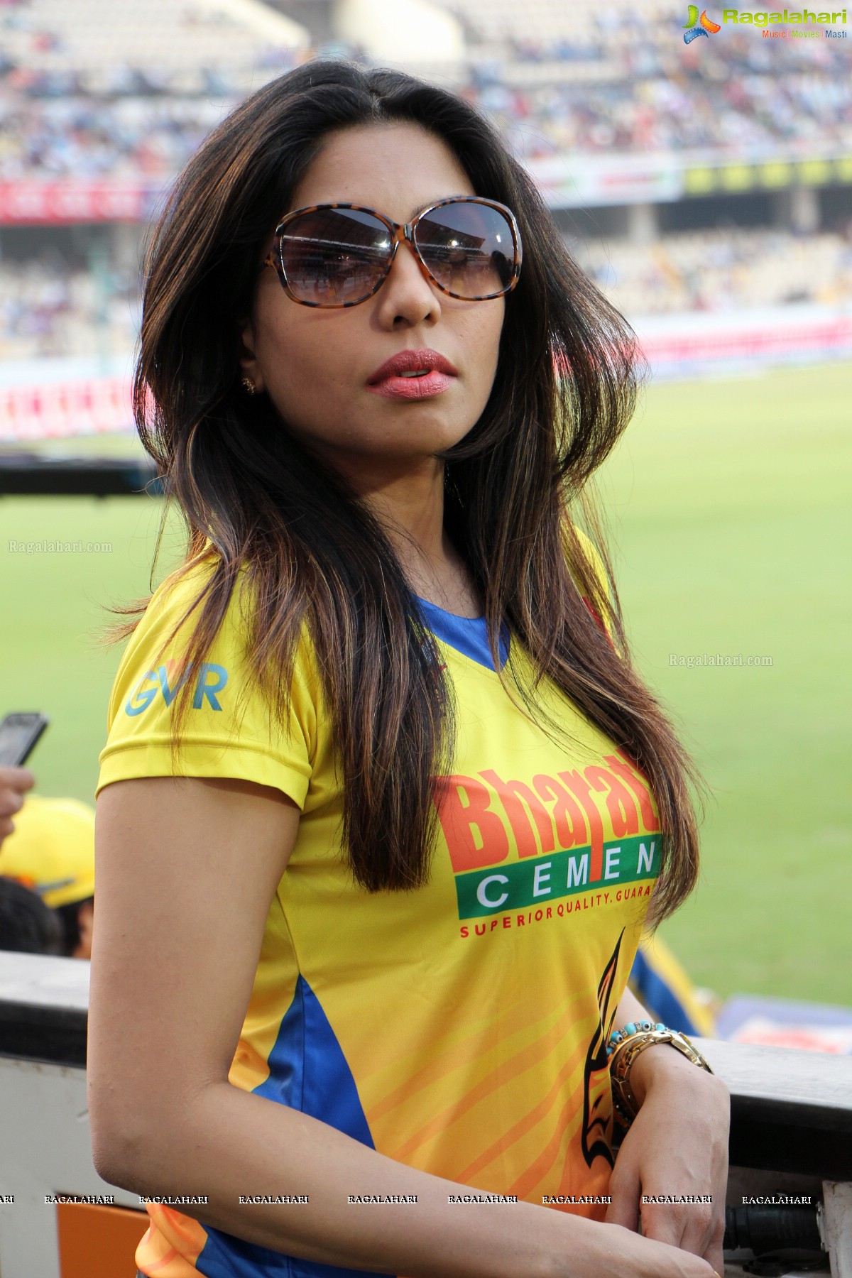 CCL 5 Semi Final 1 - Chennai Rhinos Vs Karnataka Bulldozers