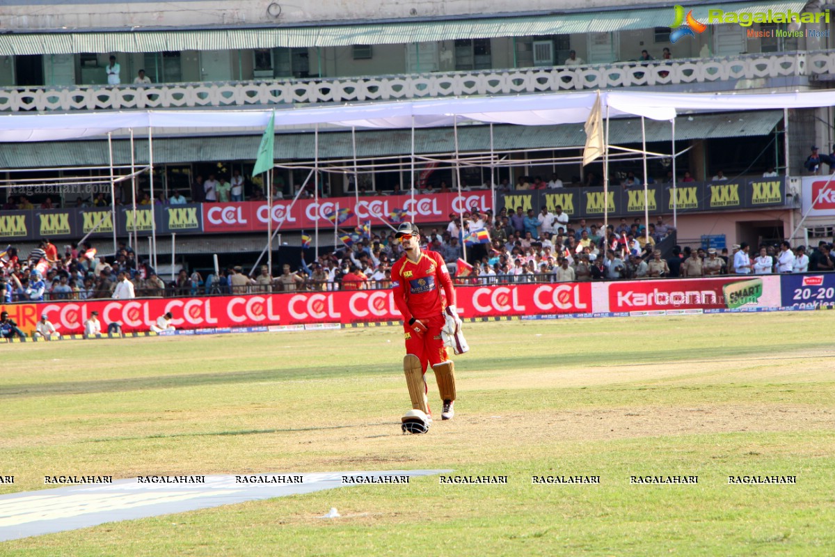 CCL 5 - Telugu Warriors Vs Karnataka Bulldozers