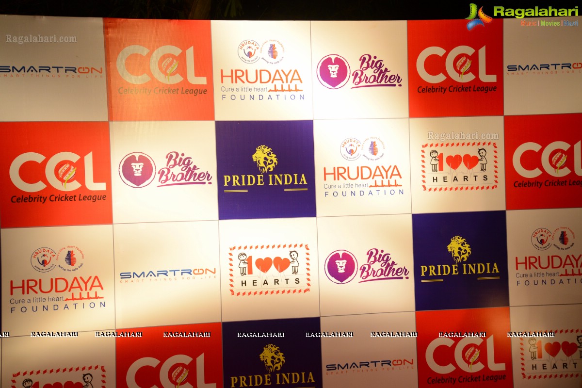 Celebrities at 100 Hearts Red Carpet by CCL