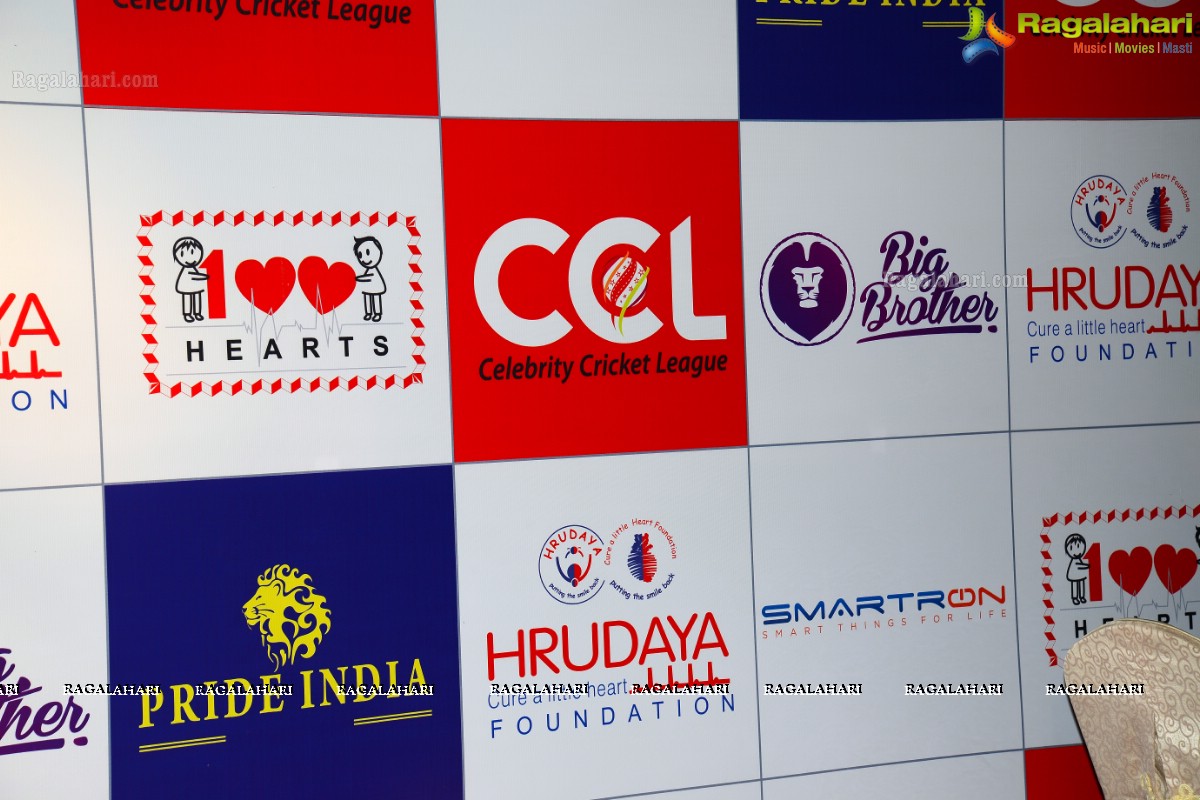 Celebrities at 100 Hearts Red Carpet by CCL