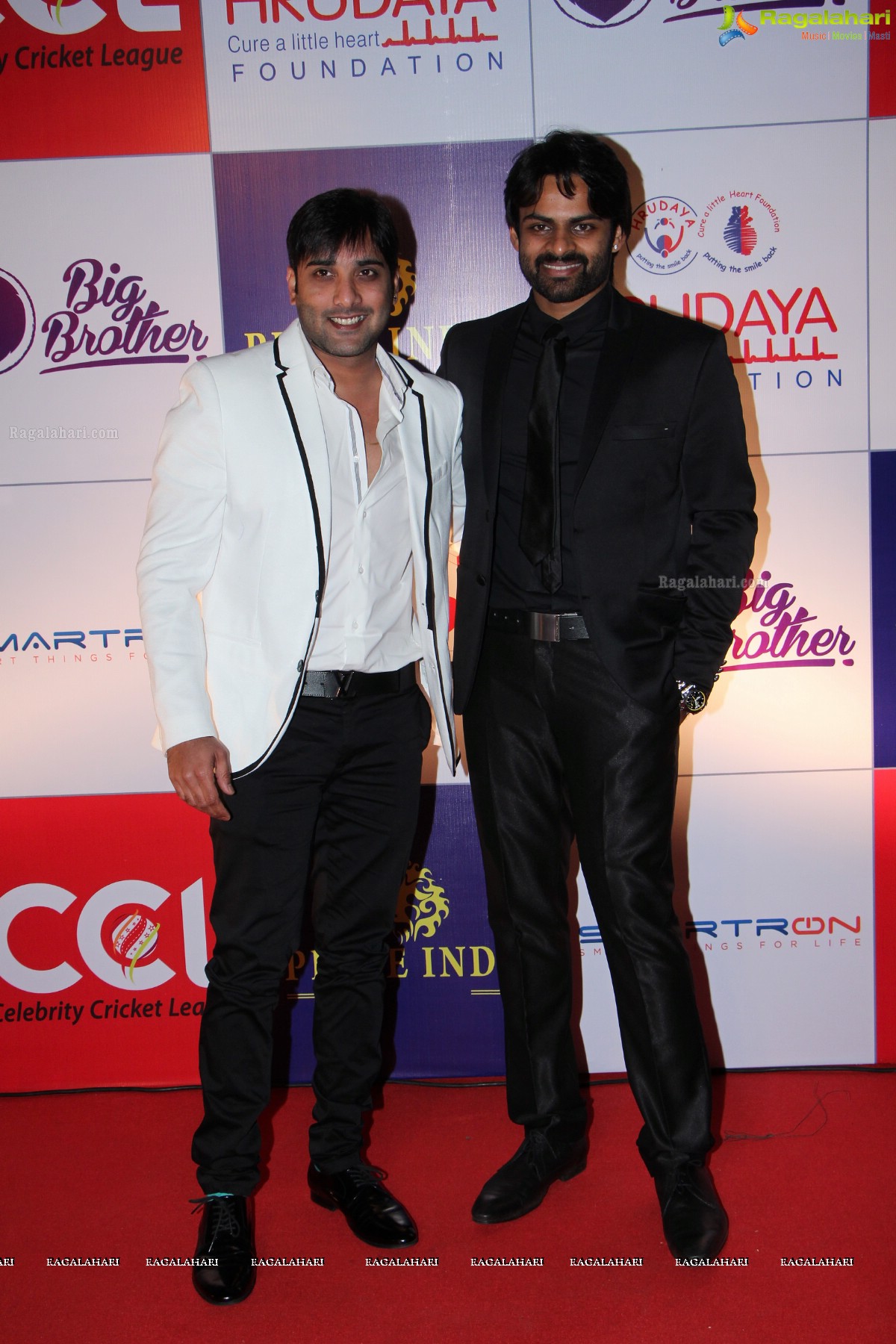 Celebrities at 100 Hearts Red Carpet by CCL