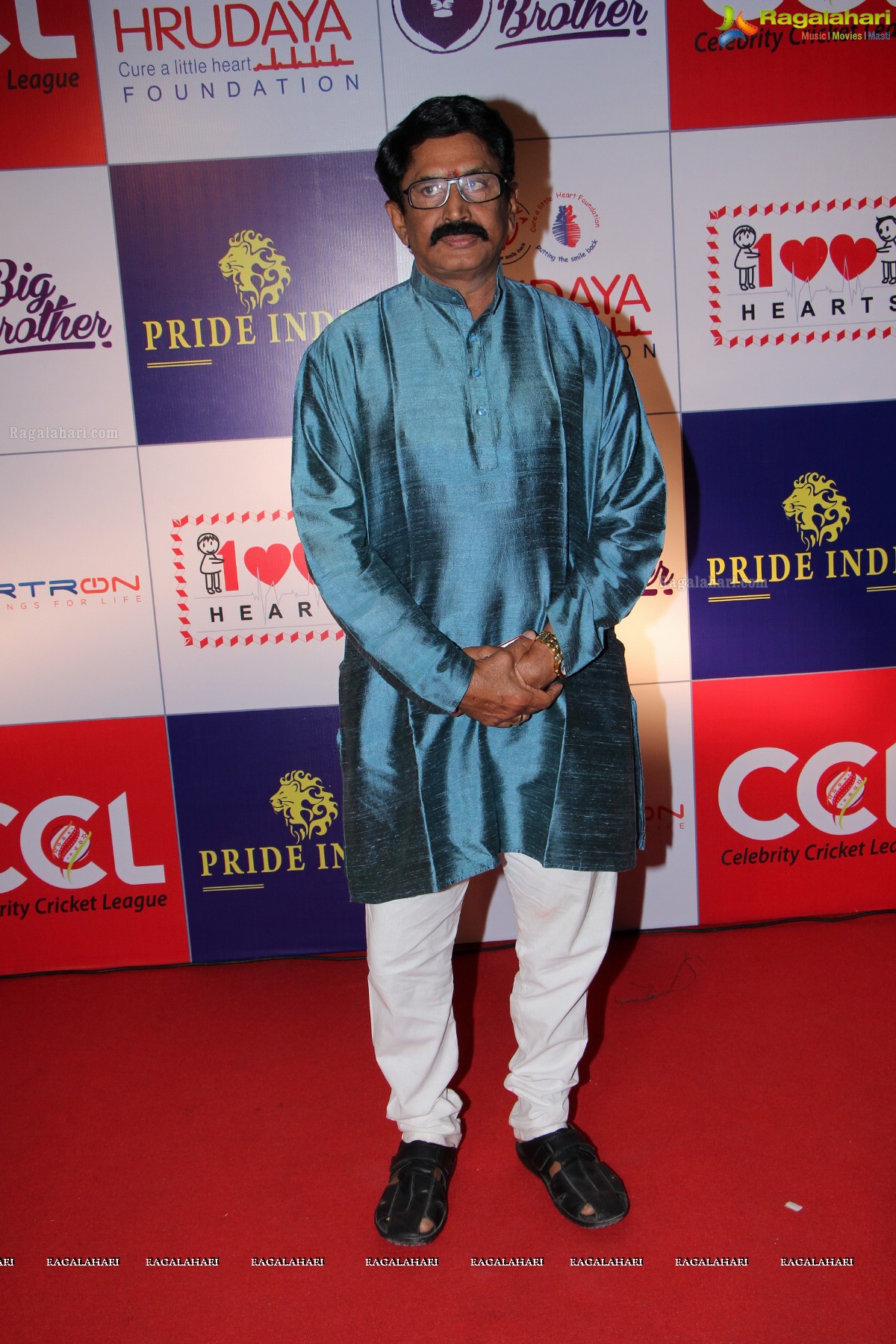 Celebrities at 100 Hearts Red Carpet by CCL