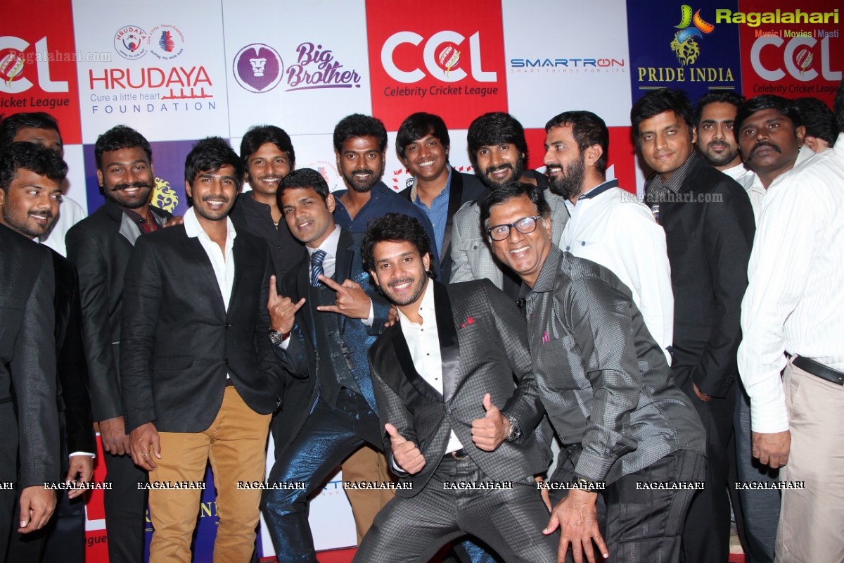 Celebrities at 100 Hearts Red Carpet by CCL