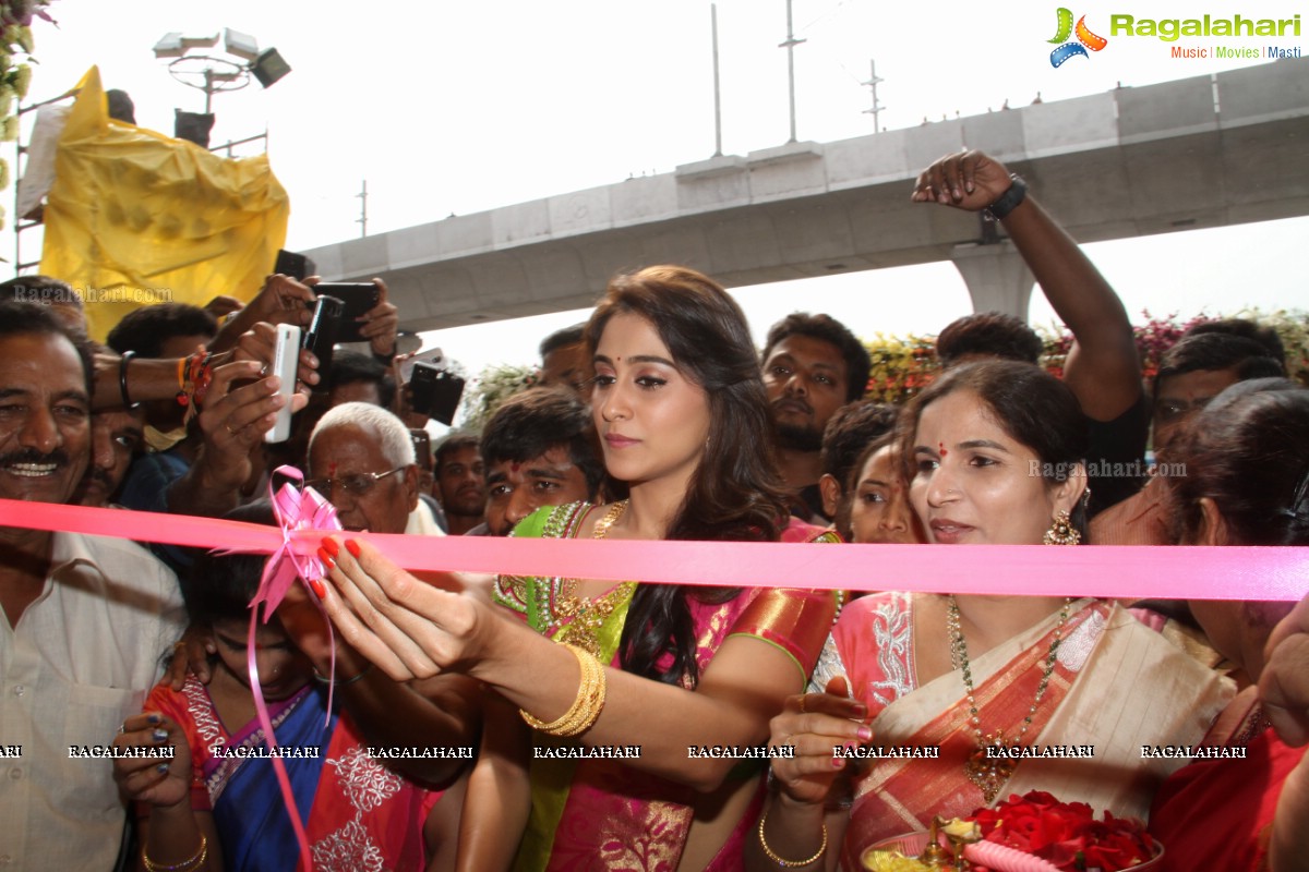 Regina Cassandra launches Chennai Shopping Mall at Kukatpally, Hyderabad