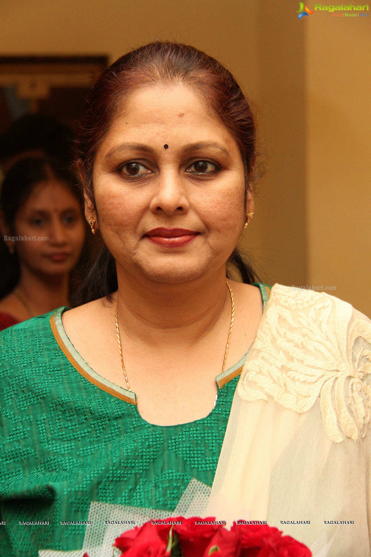 Jayasudha inaugurates Art Exhibition by Hari at Taj Deccan