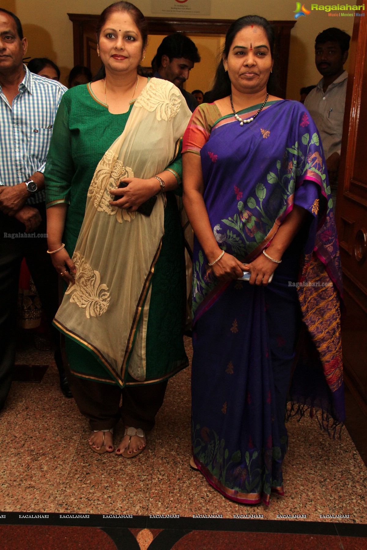 Jayasudha inaugurates Art Exhibition by Hari at Taj Deccan