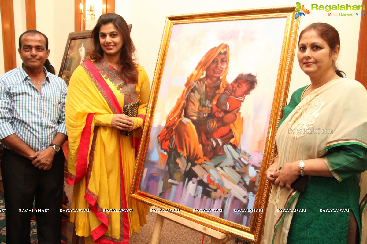 Jayasudha inaugurates Art Exhibition by Hari at Taj Deccan