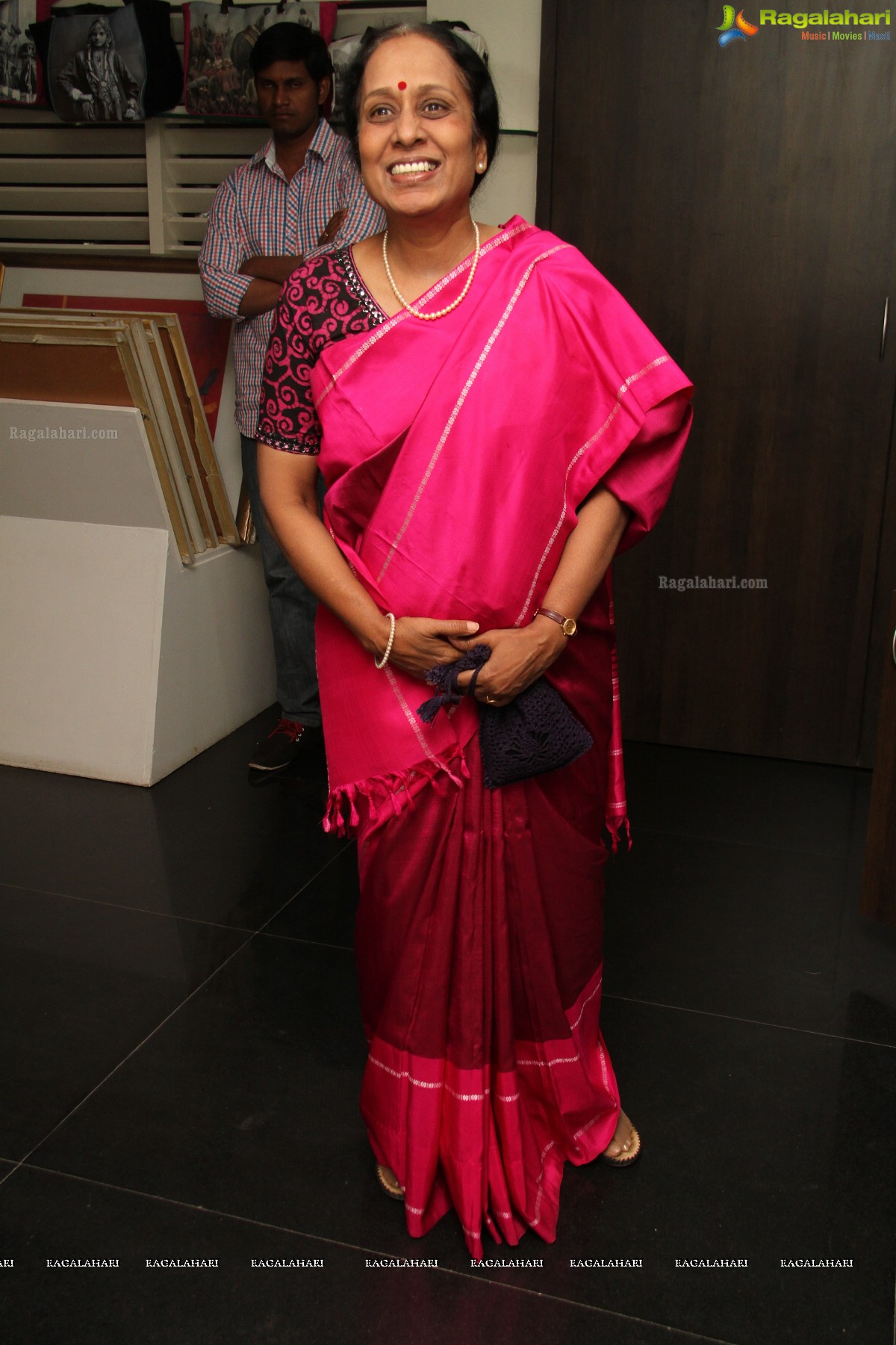 Kavitha launches Hyderabad And Golconda Guide Book at Kalakriti Art Gallery