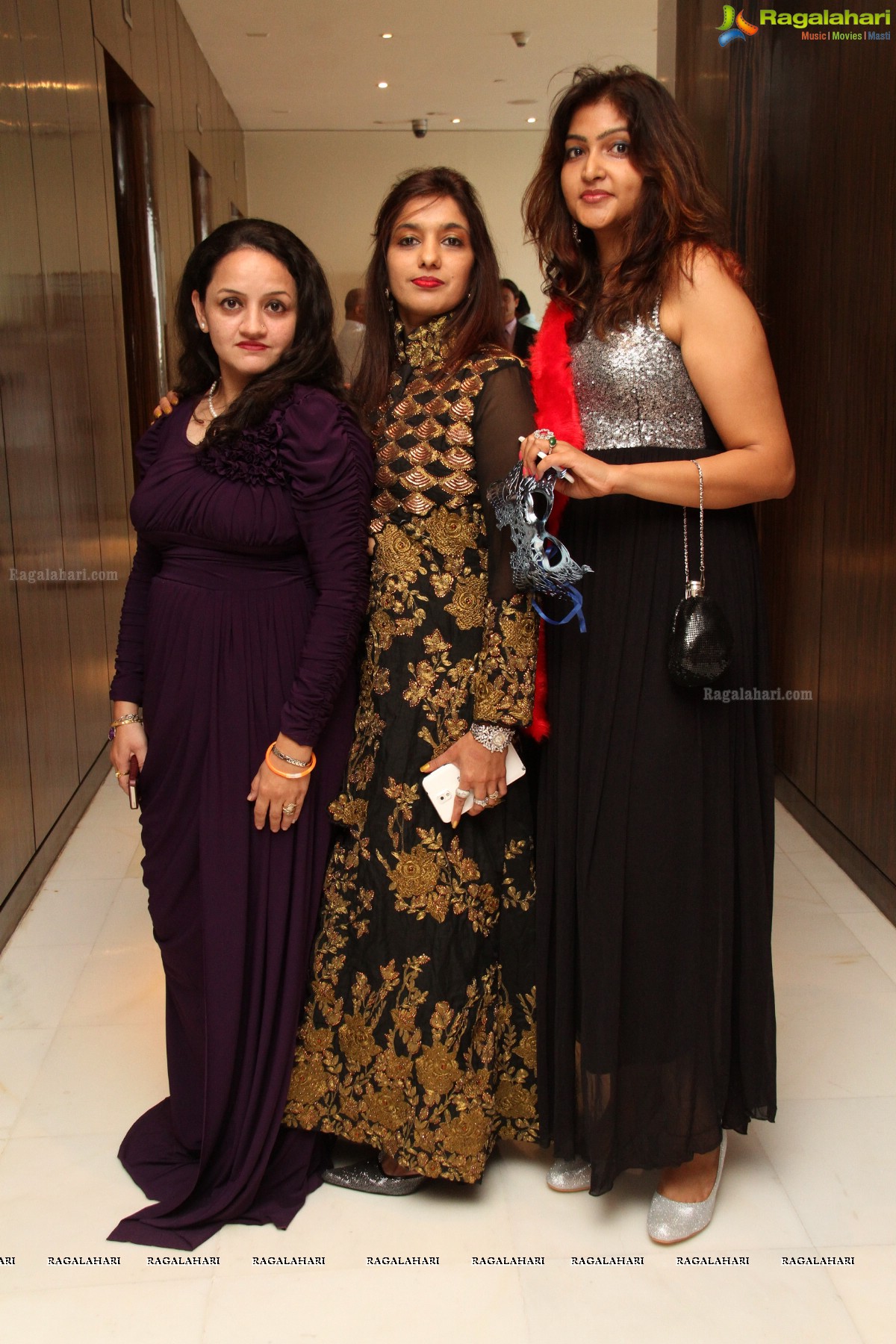 Jiyo Jindagi Gown Party