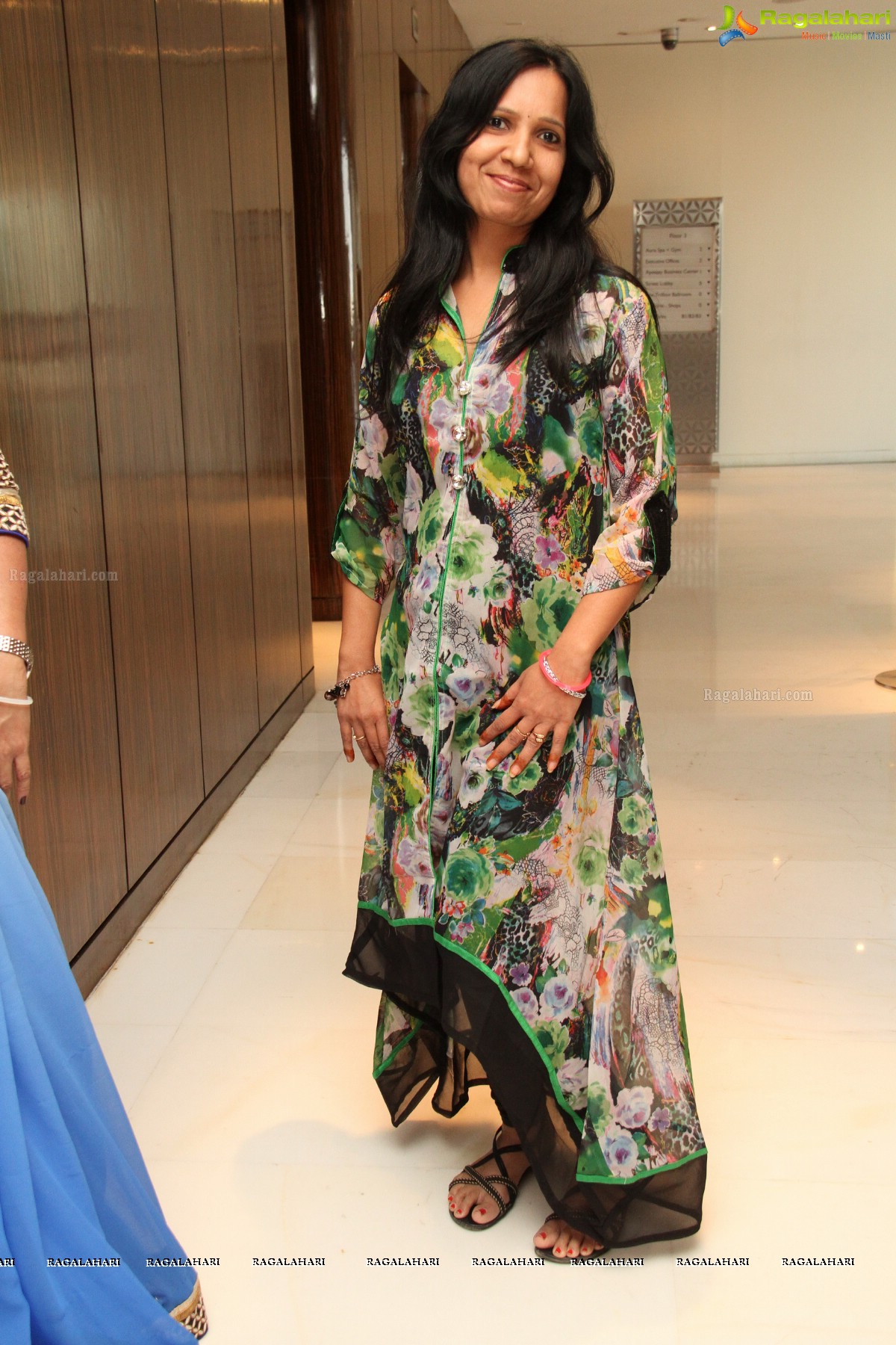 Jiyo Jindagi Gown Party