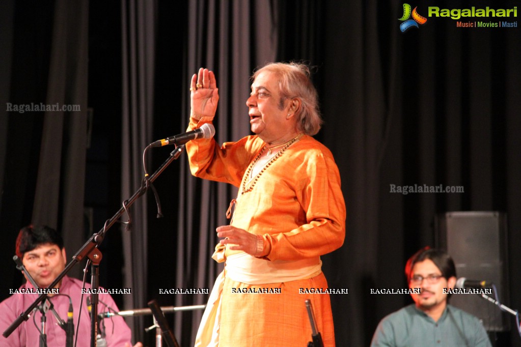 Dance Perfomance by Pandit Birju Maharaj