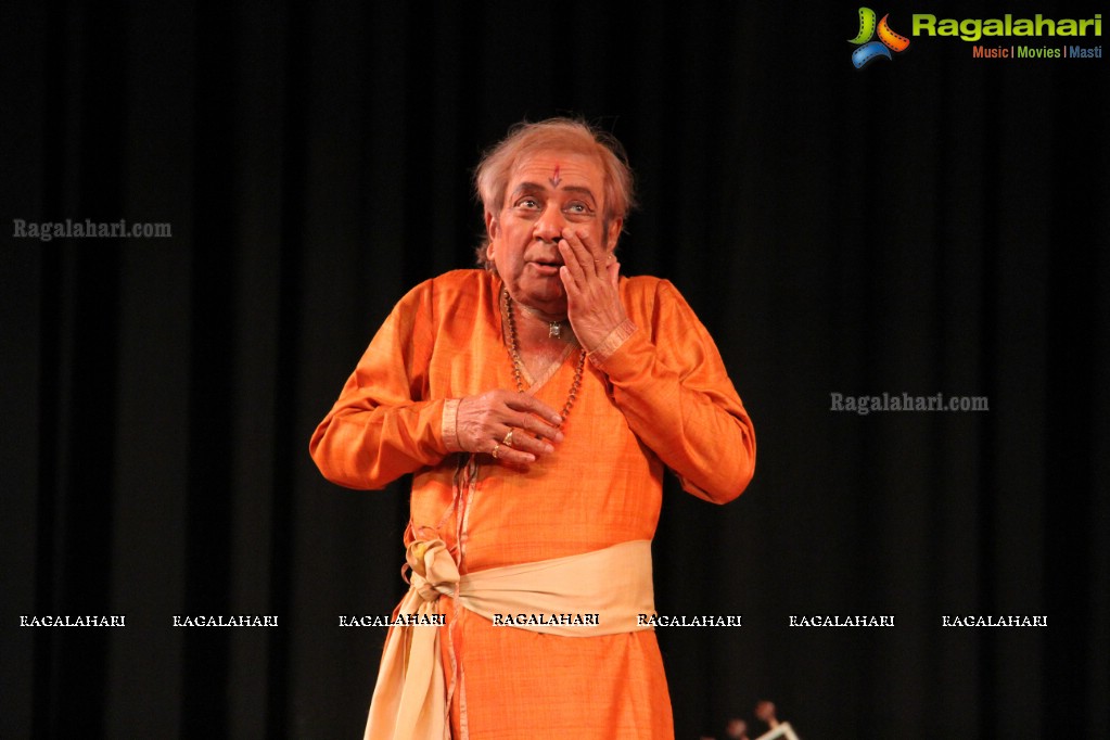 Dance Perfomance by Pandit Birju Maharaj