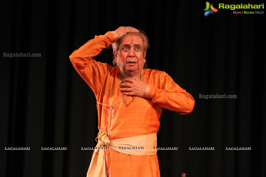 Dance Perfomance by Pandit Birju Maharaj