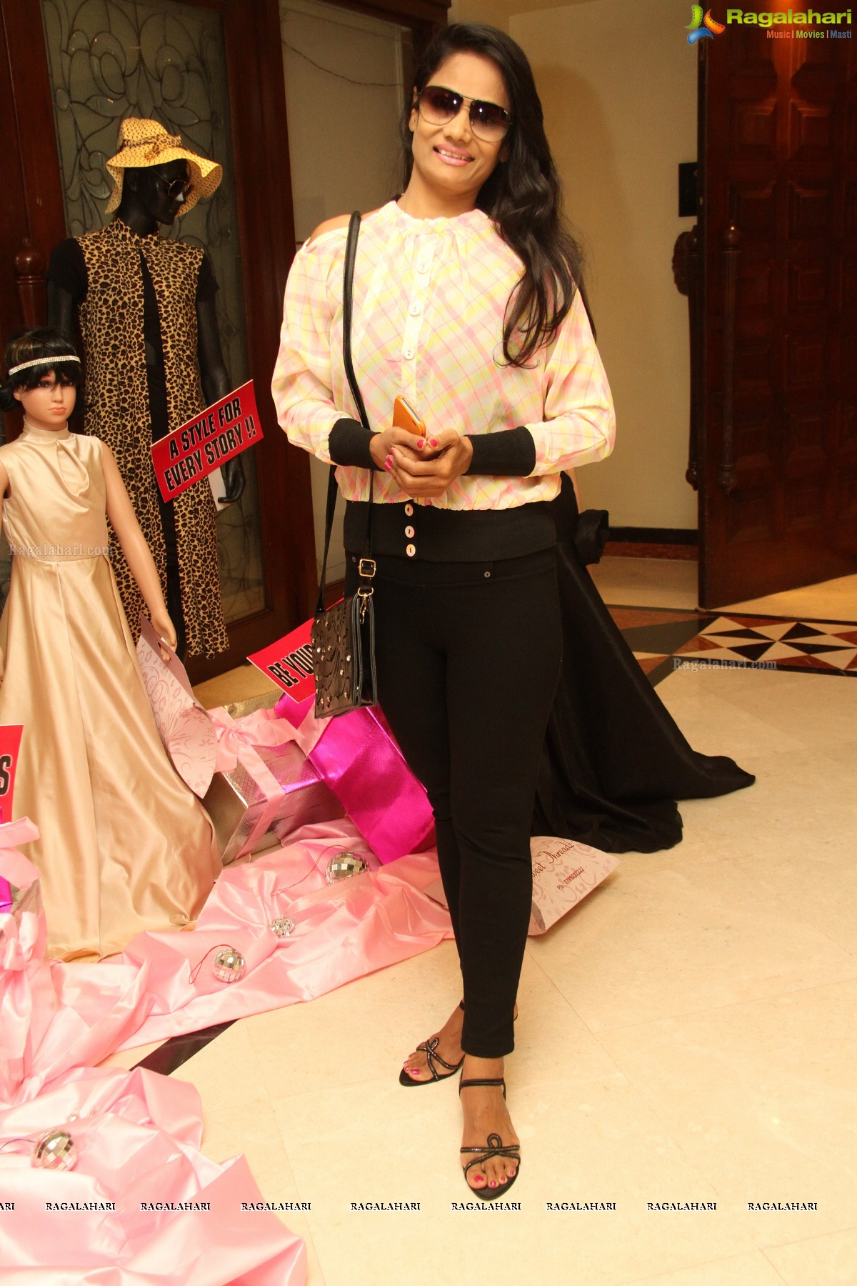 Petals Exhibition and Sale at Taj Krishna (Jan. 2015)