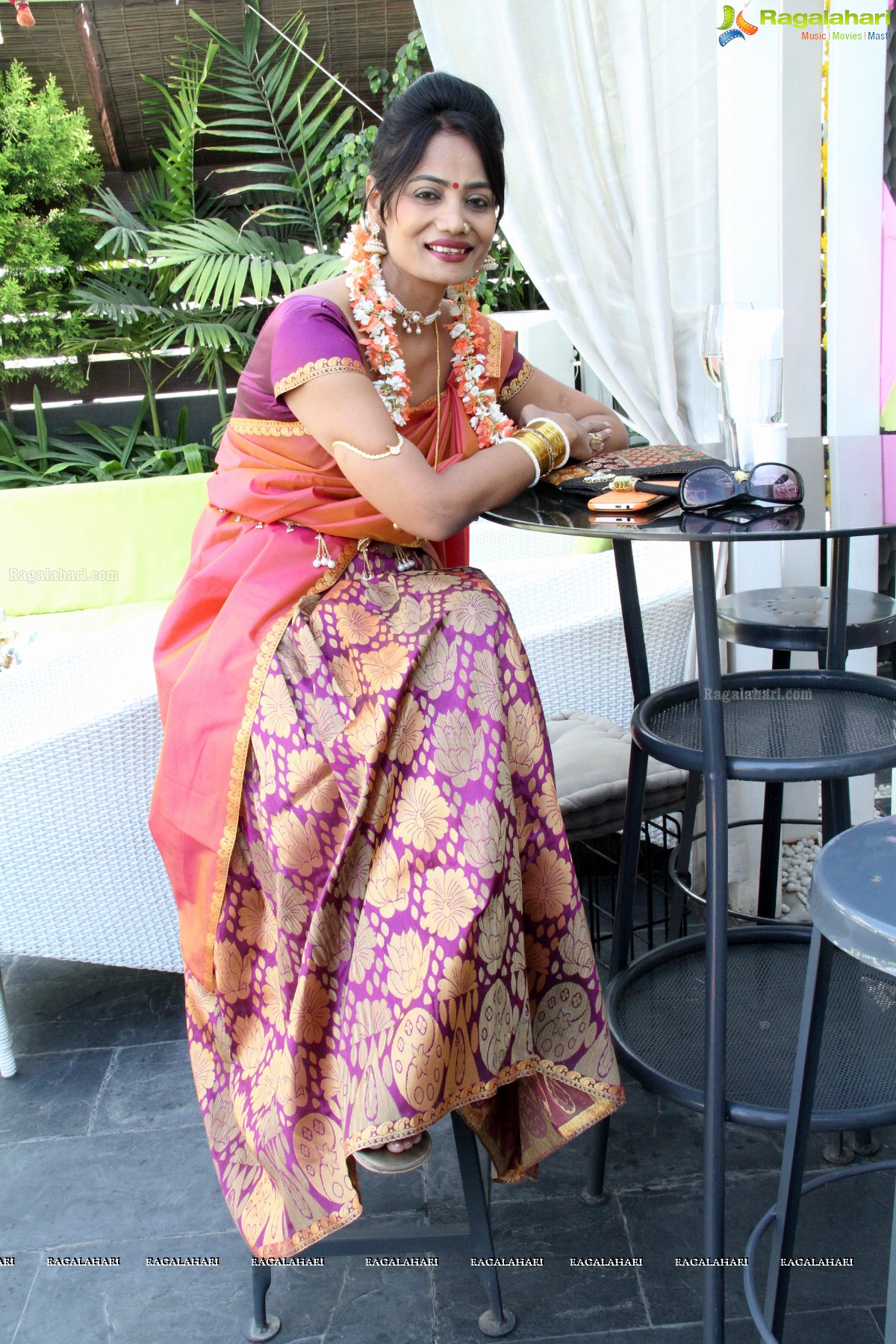 Pre-Sankranthi Bash by Divya Reddy and Manju at Air Cafe
