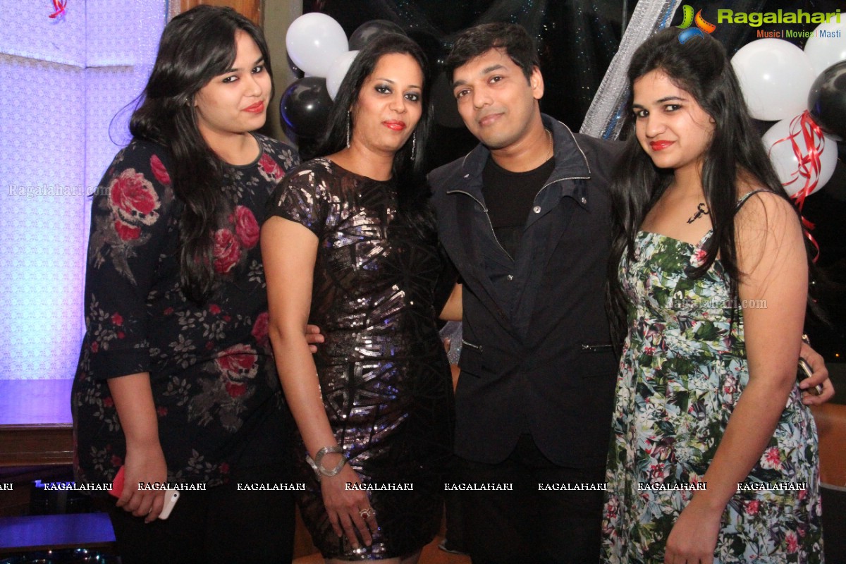 Ritesh Agarwal Birthday Bash 2015