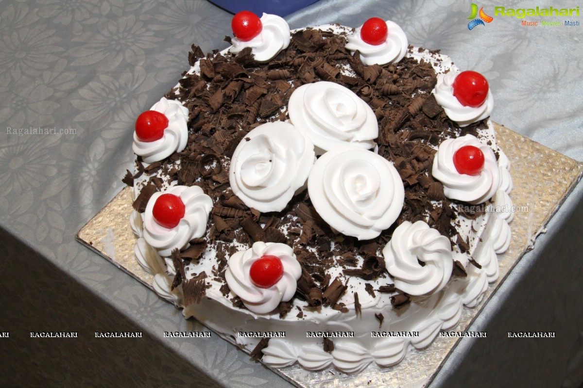 Saheli Club's Cook Show with Chocolate Theme 