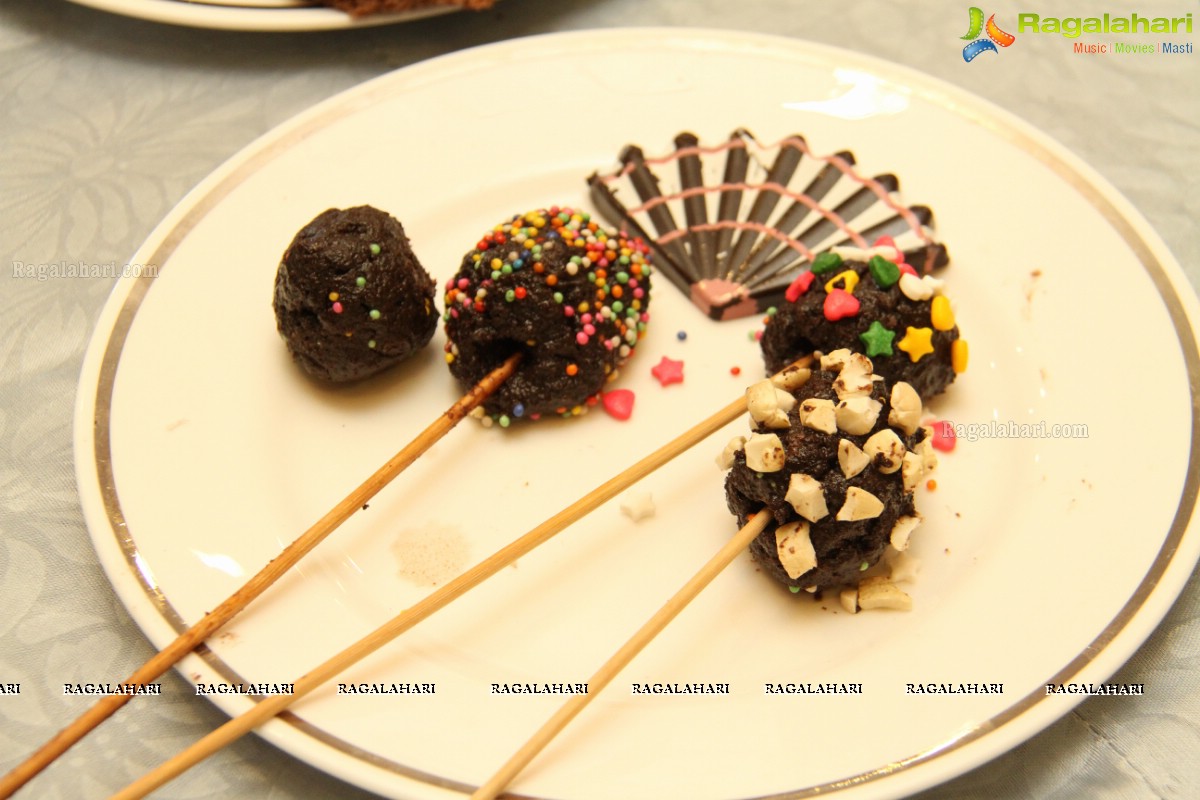 Saheli Club's Cook Show with Chocolate Theme 