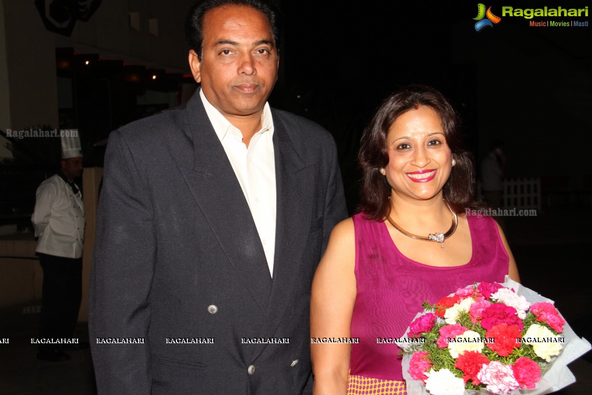 Sashi Nahata-Alok's 25th Wedding Anniversary