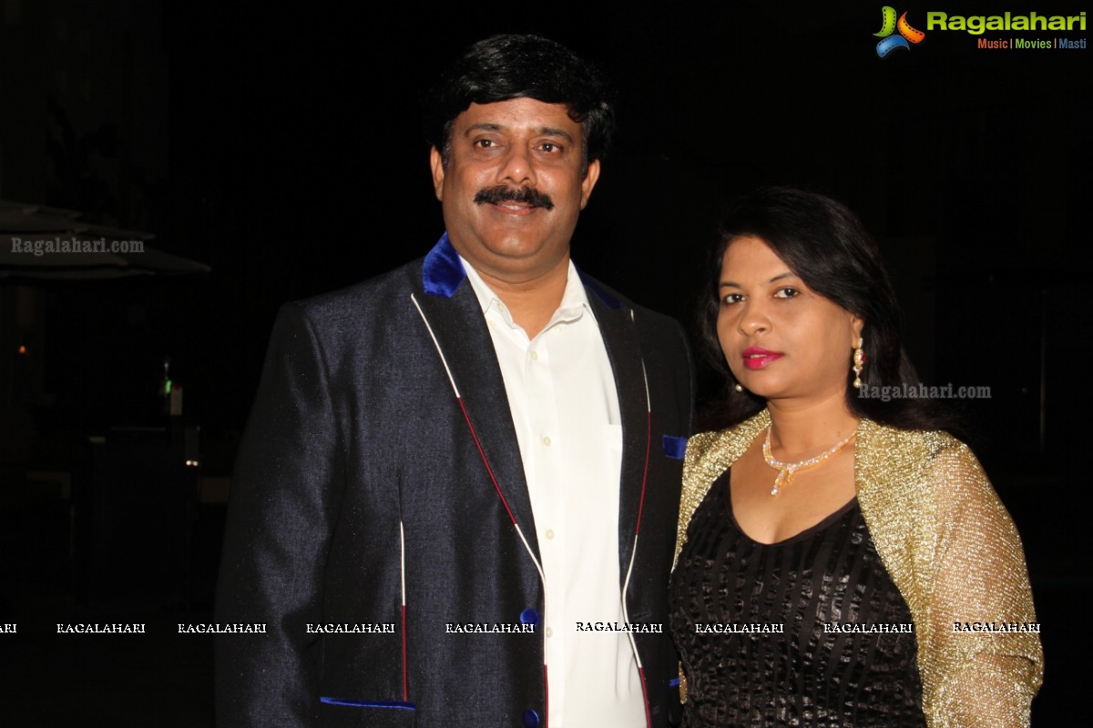 Sashi Nahata-Alok's 25th Wedding Anniversary