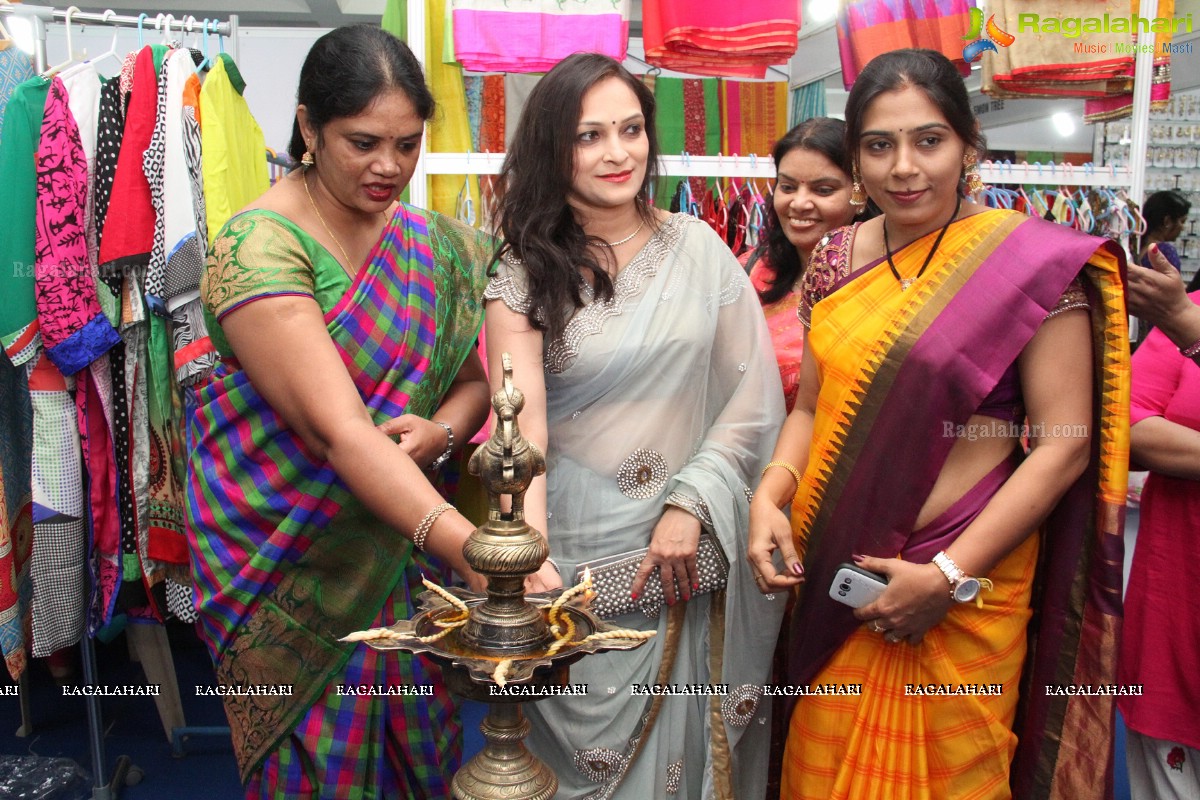 Styles N Weaves Expo (Jan. 2015) at Kamma Sangham Hall