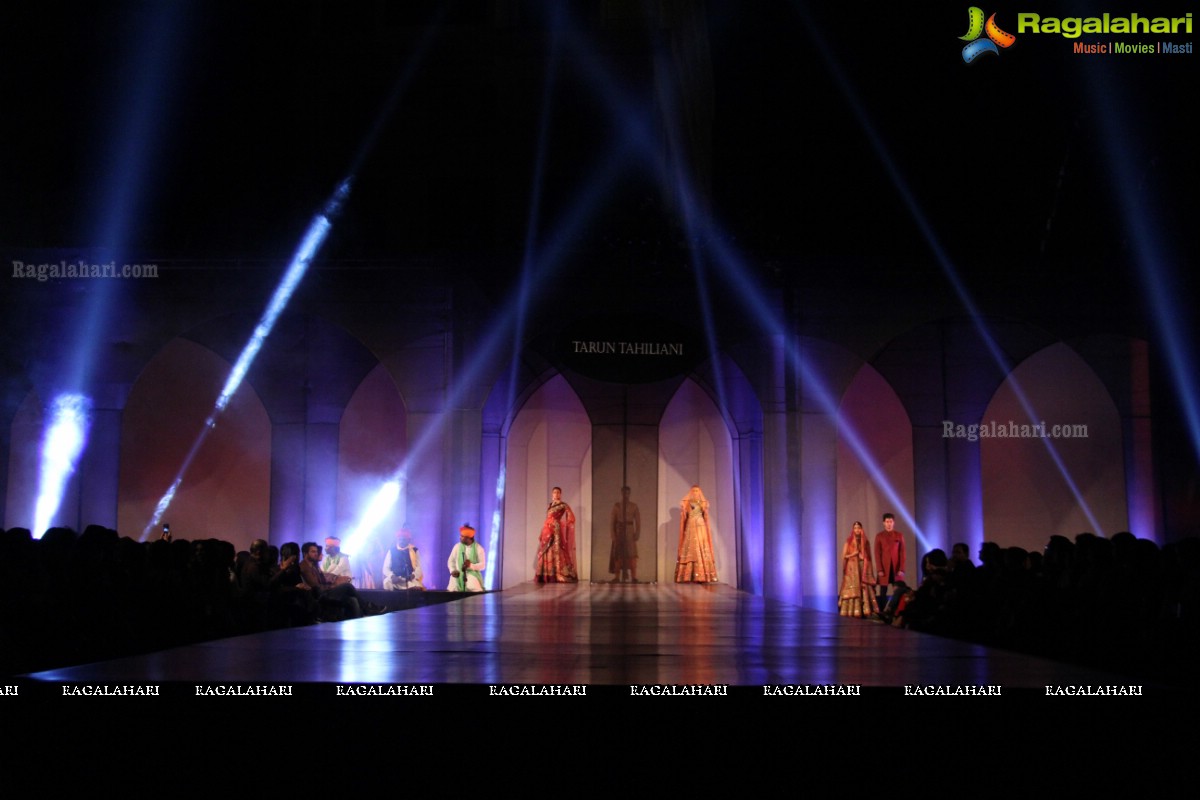 Tarun Tahiliani's Specially Curated Fashion Show 2015