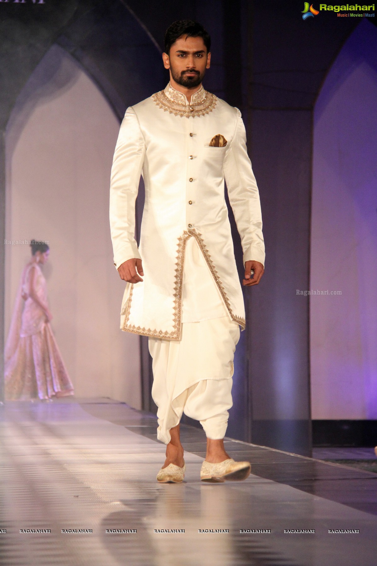 Tarun Tahiliani's Specially Curated Fashion Show 2015