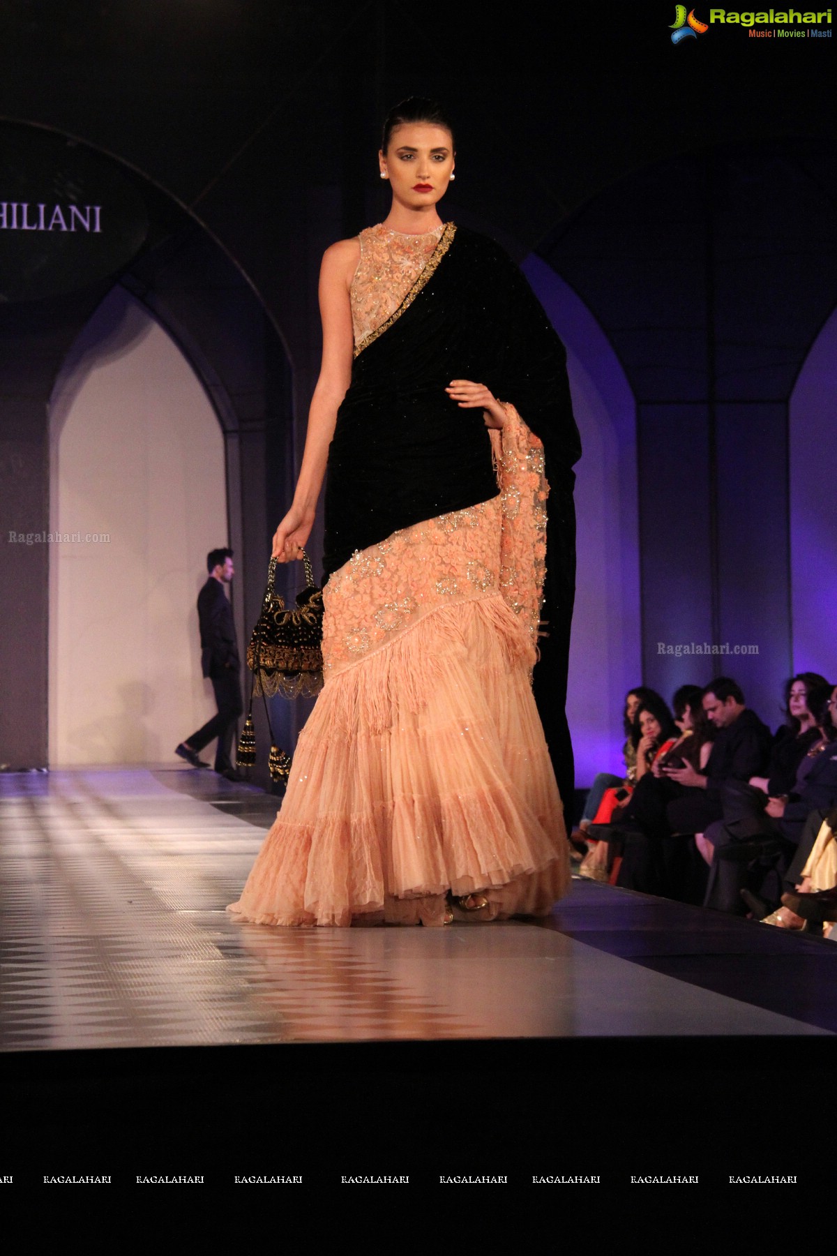 Tarun Tahiliani's Specially Curated Fashion Show 2015