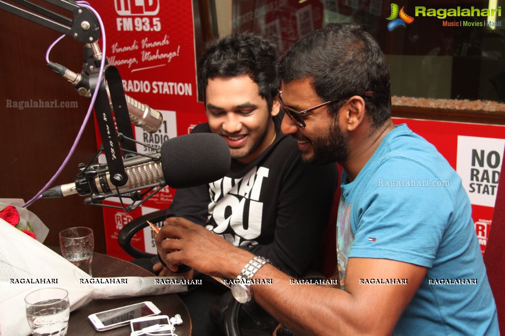 Vishal at 93.5 Red FM