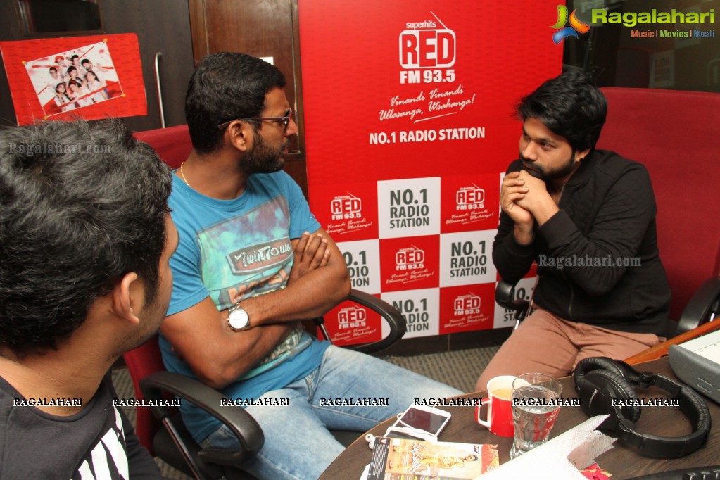 Vishal at 93.5 Red FM