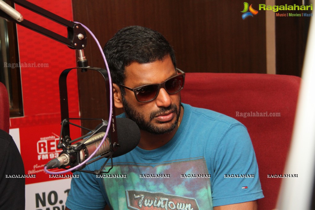 Vishal at 93.5 Red FM