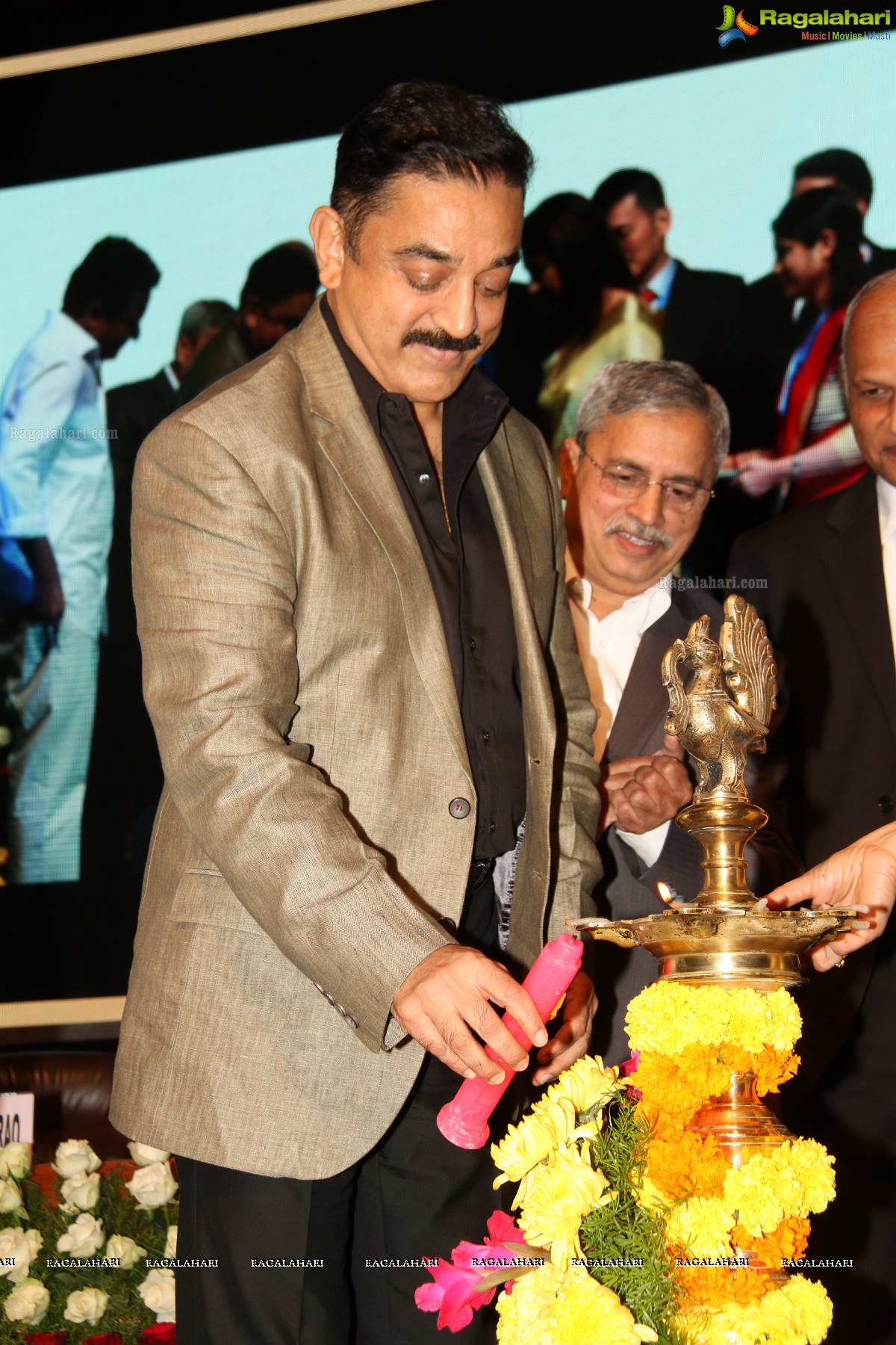 Kamal Haasan inaugurates Yashoda International Cancer Conference (YICC) at HICC