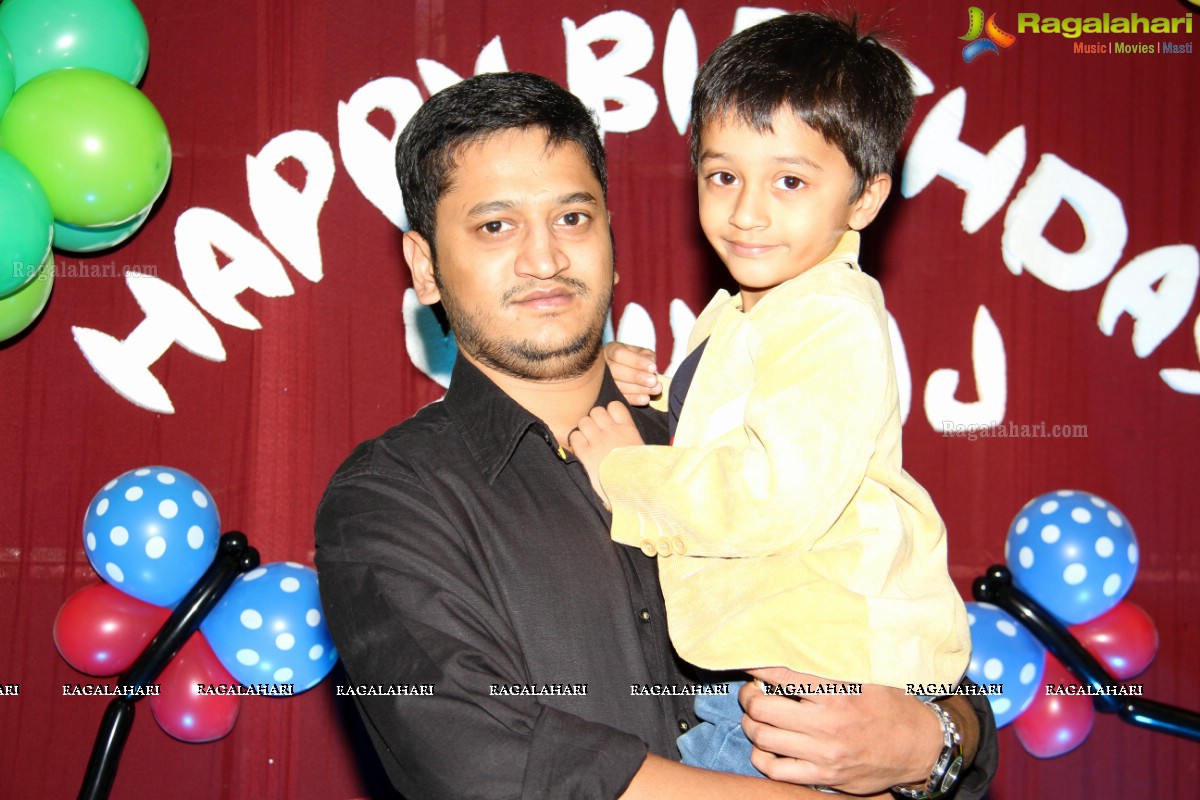 Yuvraj Birthday Celebrations 2015