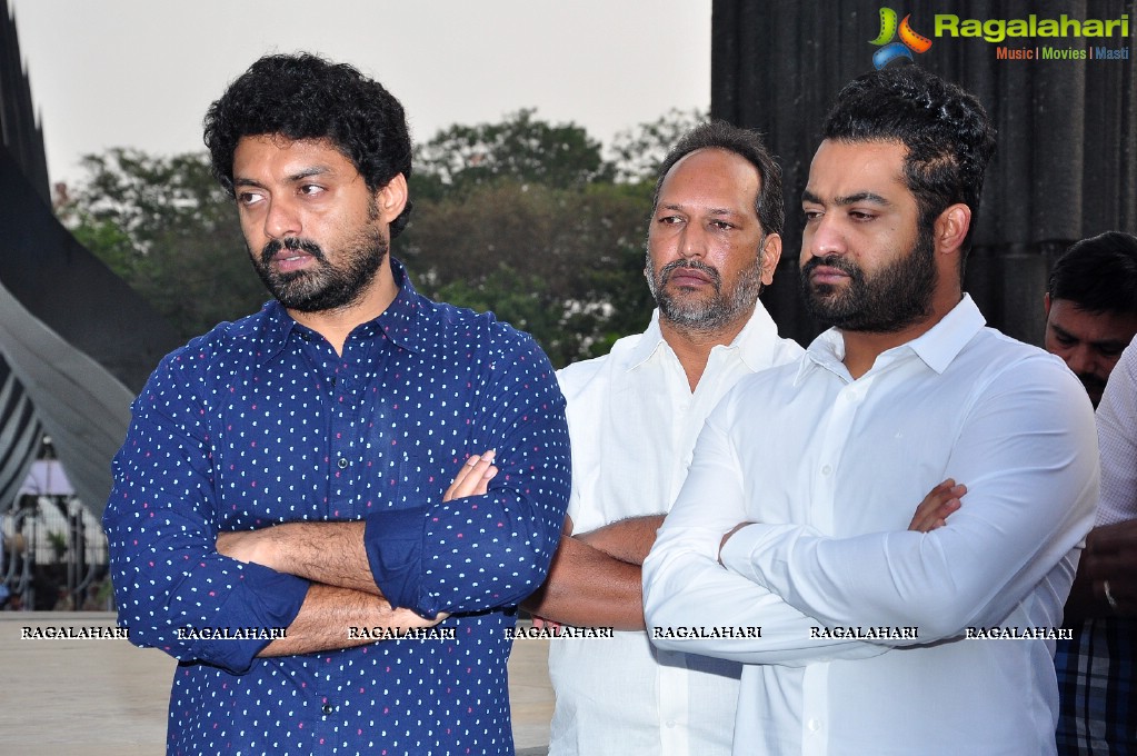 Nandamuri Family Members at NTR Ghat