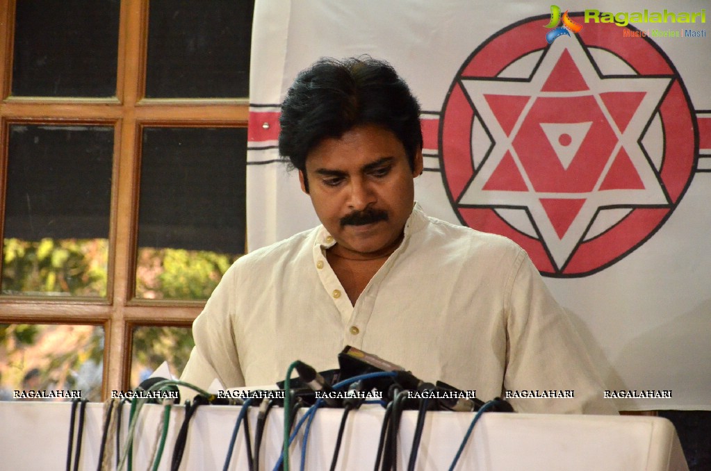 Pawan Kalyan Press Meet on Kapunadu Sabha Incident