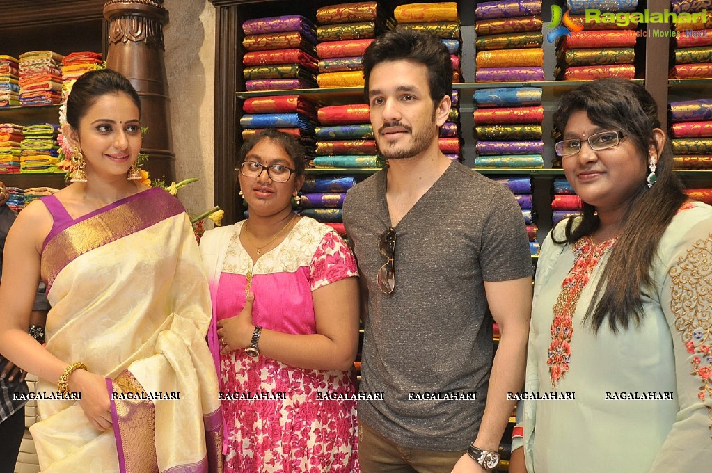 Akhil and Rakul Preet Singh launches South India Shopping Mall, Hyderabad