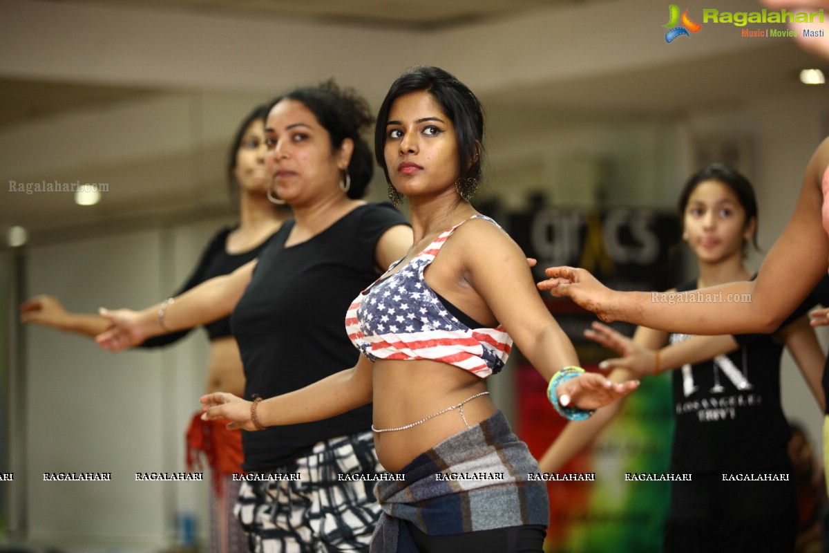 Belly Dance with Meher Malik in Hyderabad (Day 2)