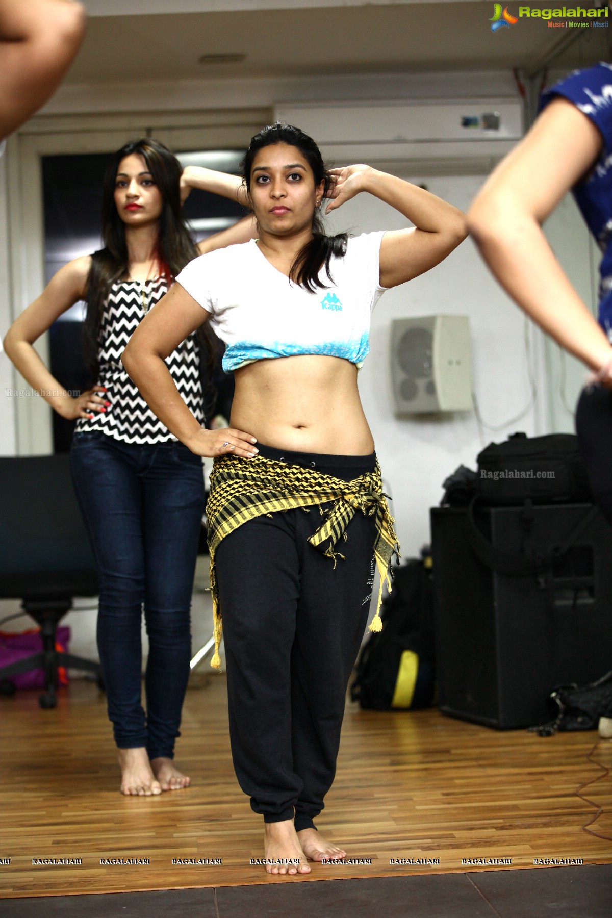 Belly Dance with Meher Malik in Hyderabad (Day 2)