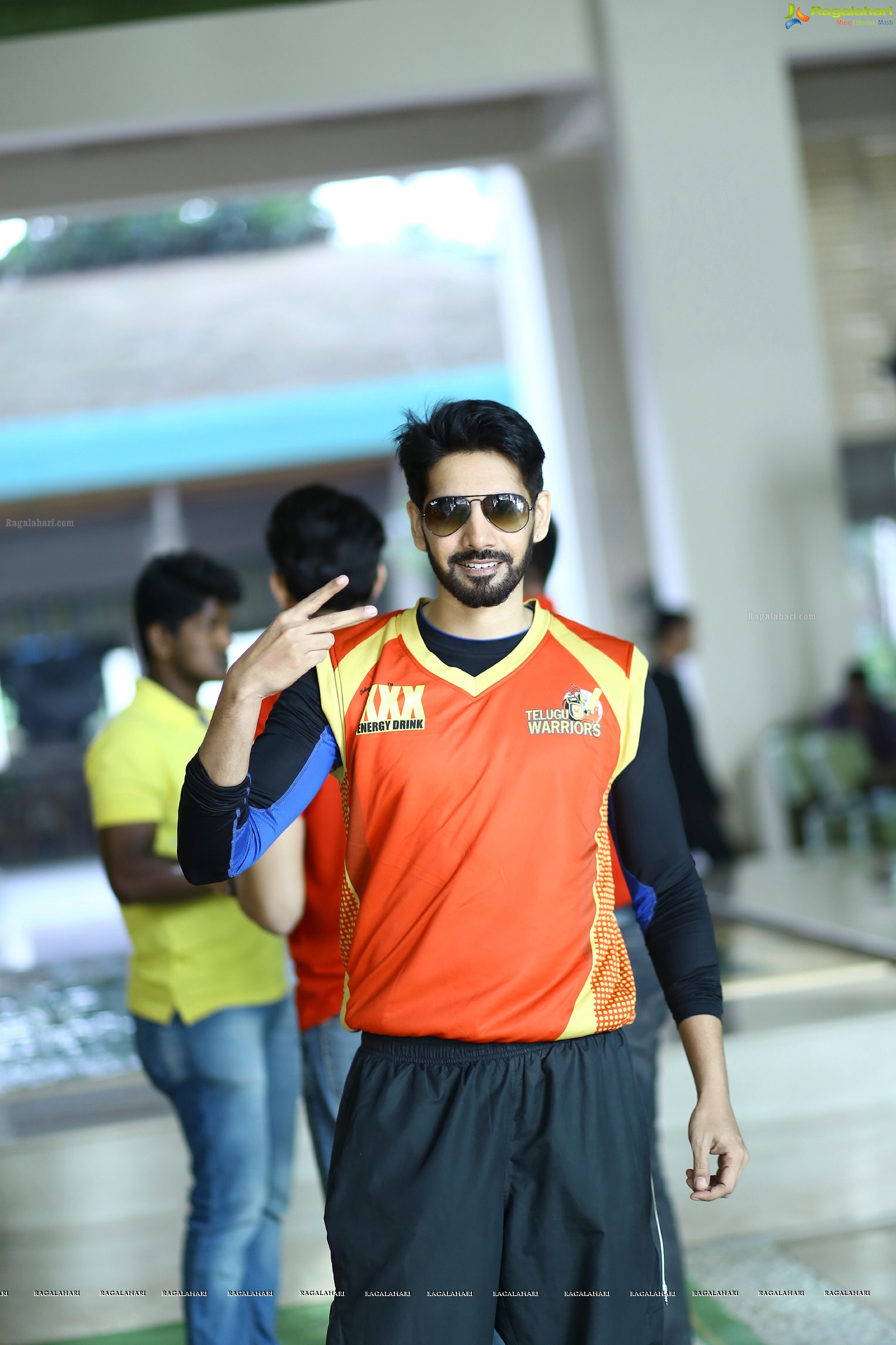 CCL 6 Celebrity Arrivals at Bangalore