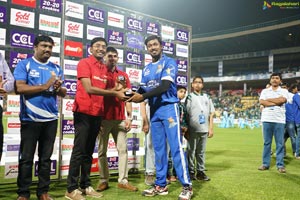 CCL 6 Karnataka Bulldozers Chennai Rhinos