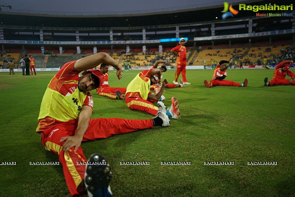 CCL 6 - Telugu Warriors Vs Kerala Strikers
