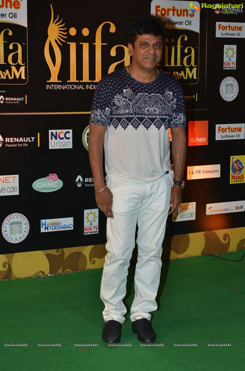 Celebs at International Indian Film Academy (IIFA) 2016, Hyderabad (Set 1)