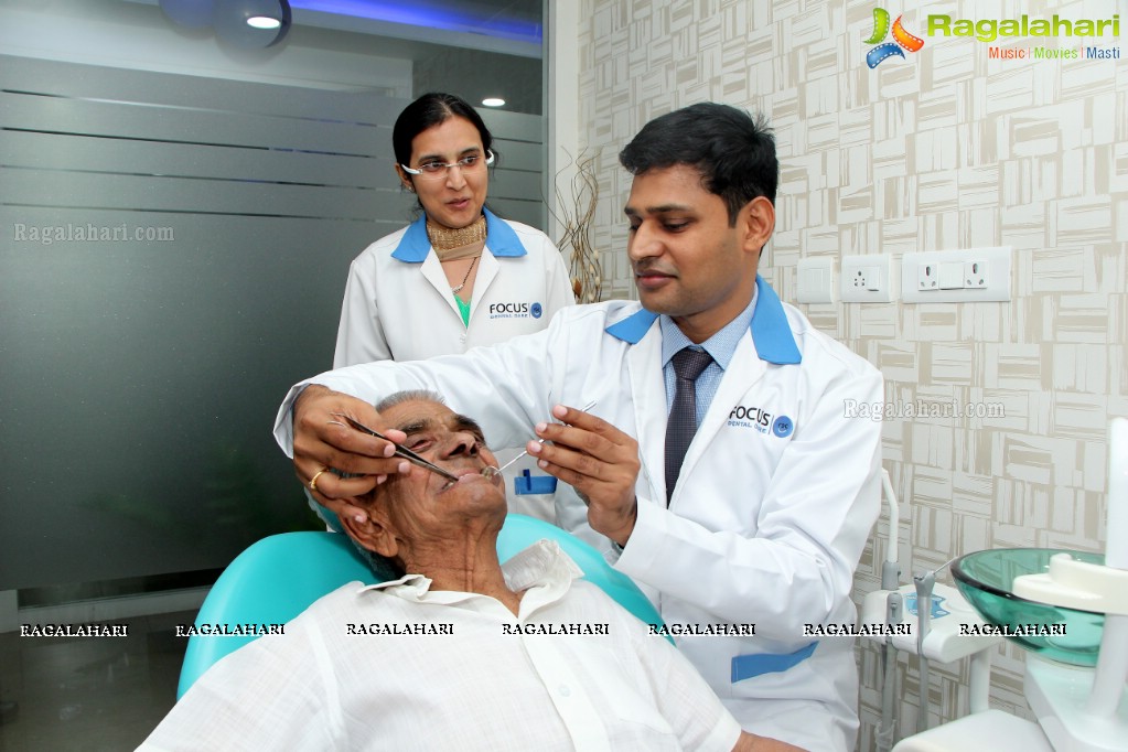 Hyderabad Dental Surgeon Dr. Ajay Krishna Press Meet