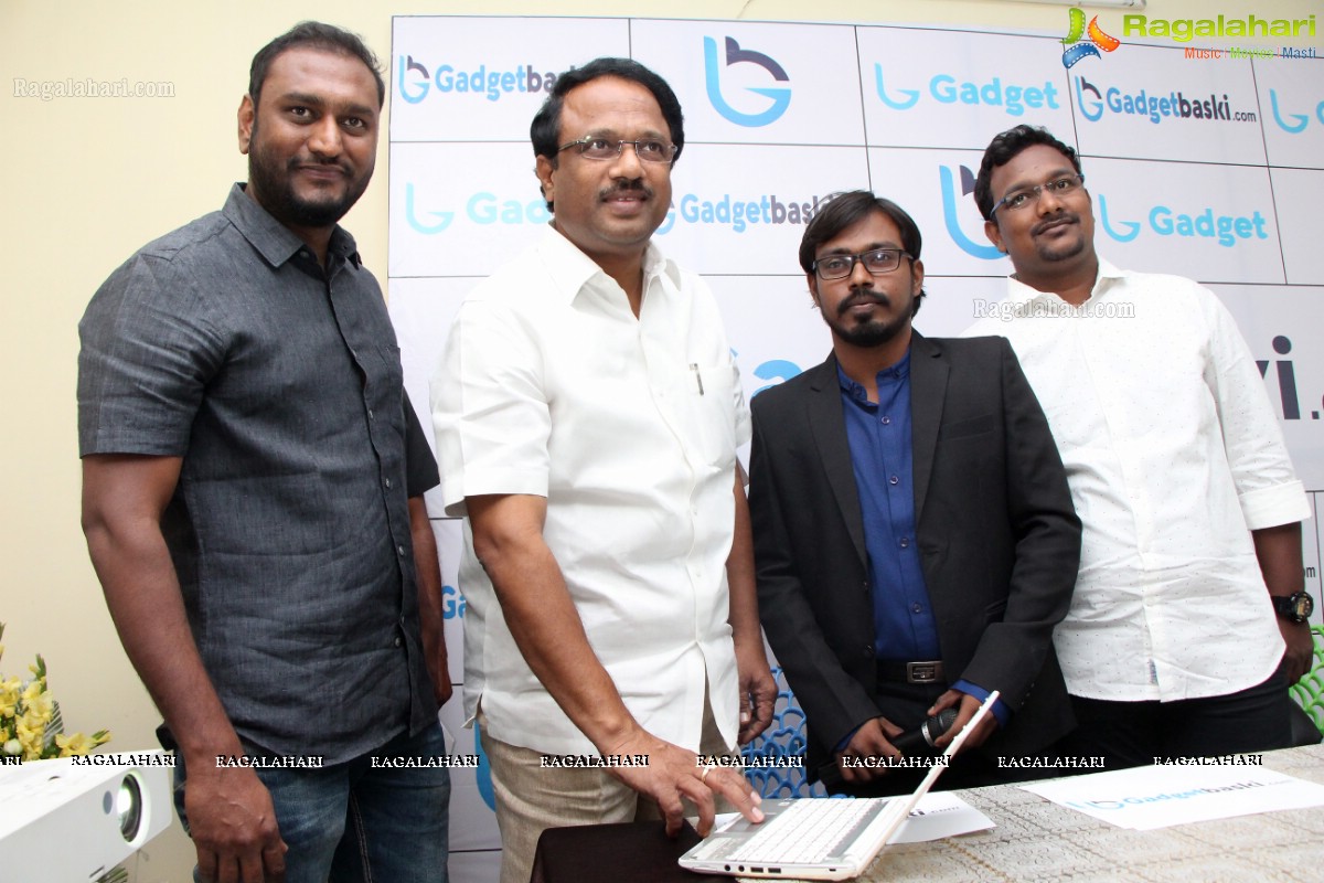 Health Minister Of Telangana C.Laxma Reddy Launches Gadgetbaski.Com