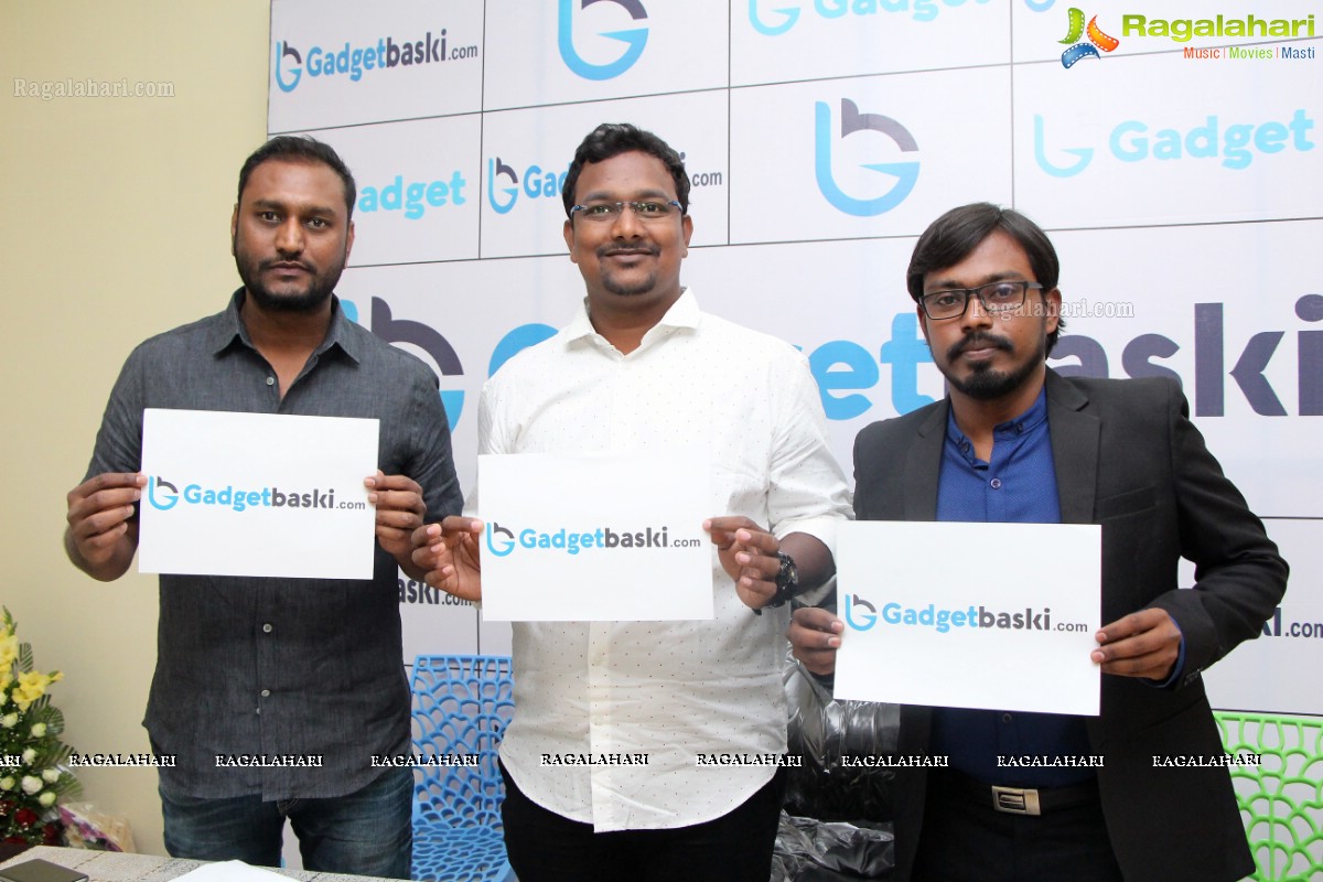 Health Minister Of Telangana C.Laxma Reddy Launches Gadgetbaski.Com